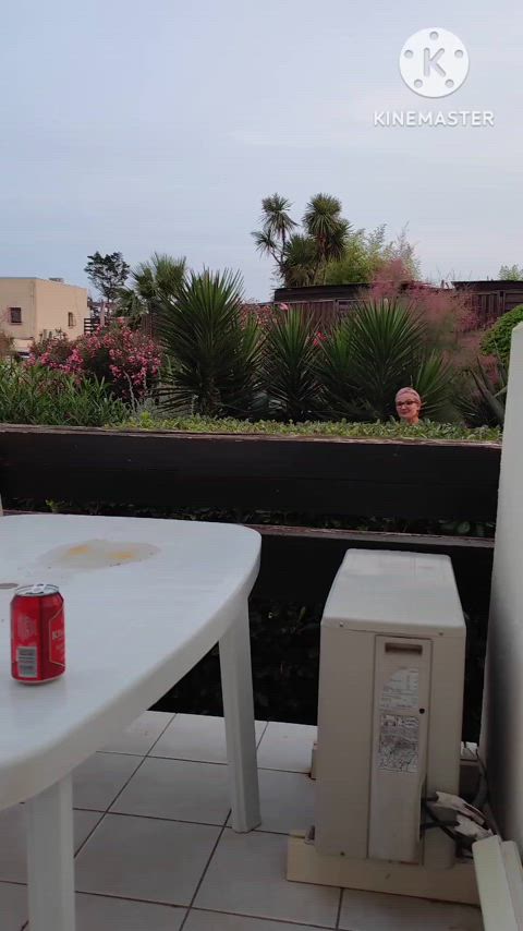 Would I be invited into your garden xx 43 UK 5ft