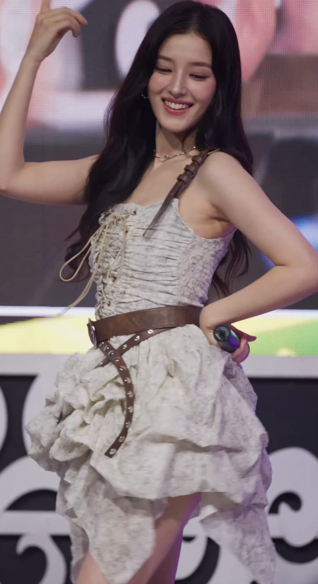 MOMOLAND - NANCY