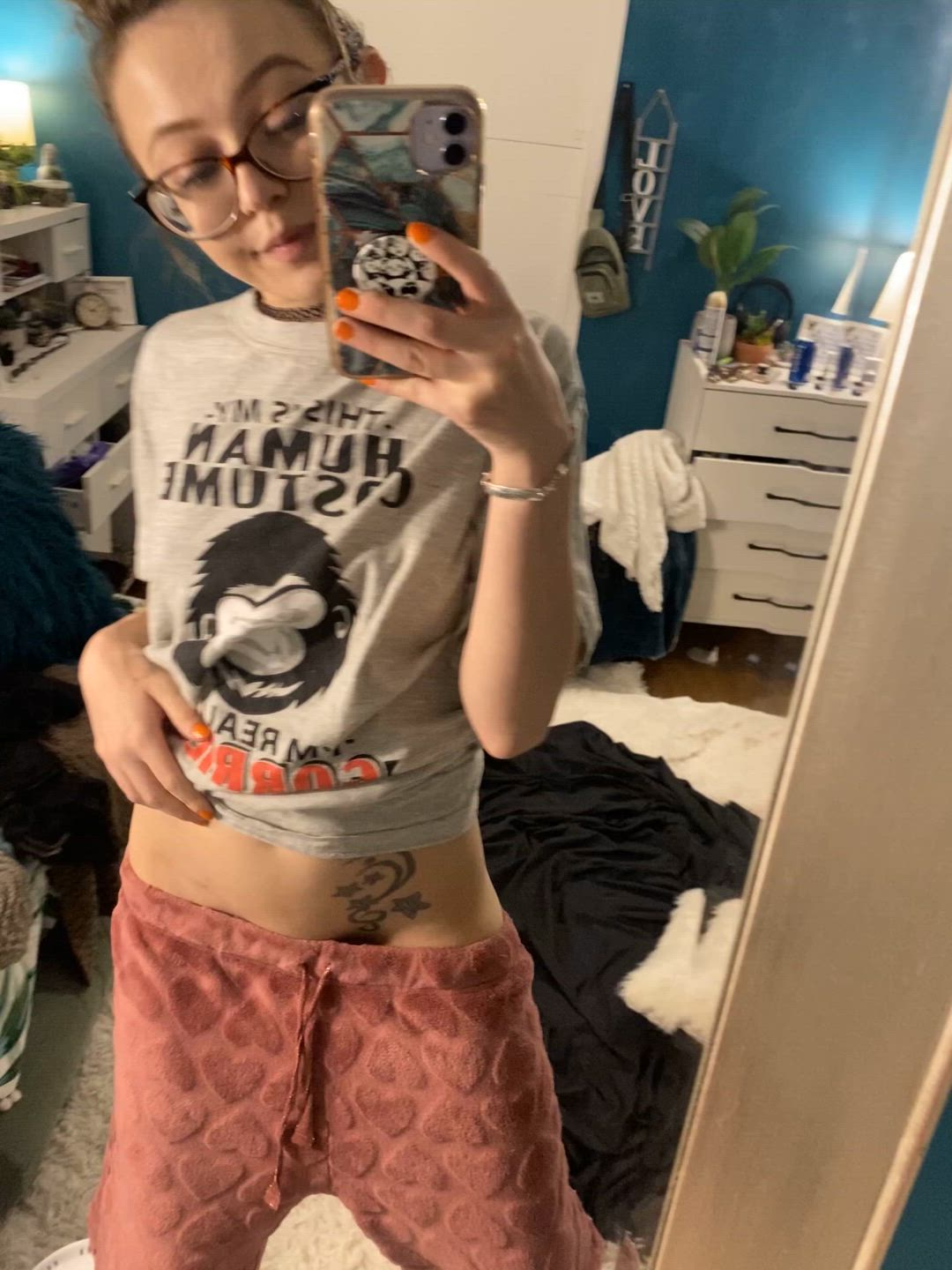 Good news: You made a friend who sends you random nudes! Bad news: She's a skinny little nerd with tiny tits 😅