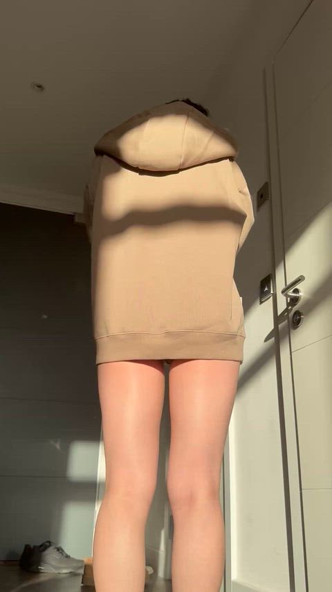 Chinese, 22 - Would u let me sit on ur face?