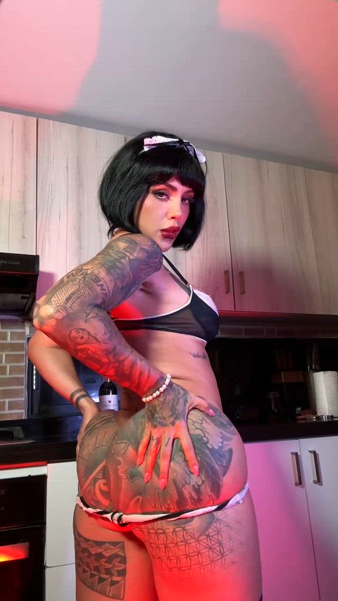 Love being used boss, come stretch this juicy cheeks