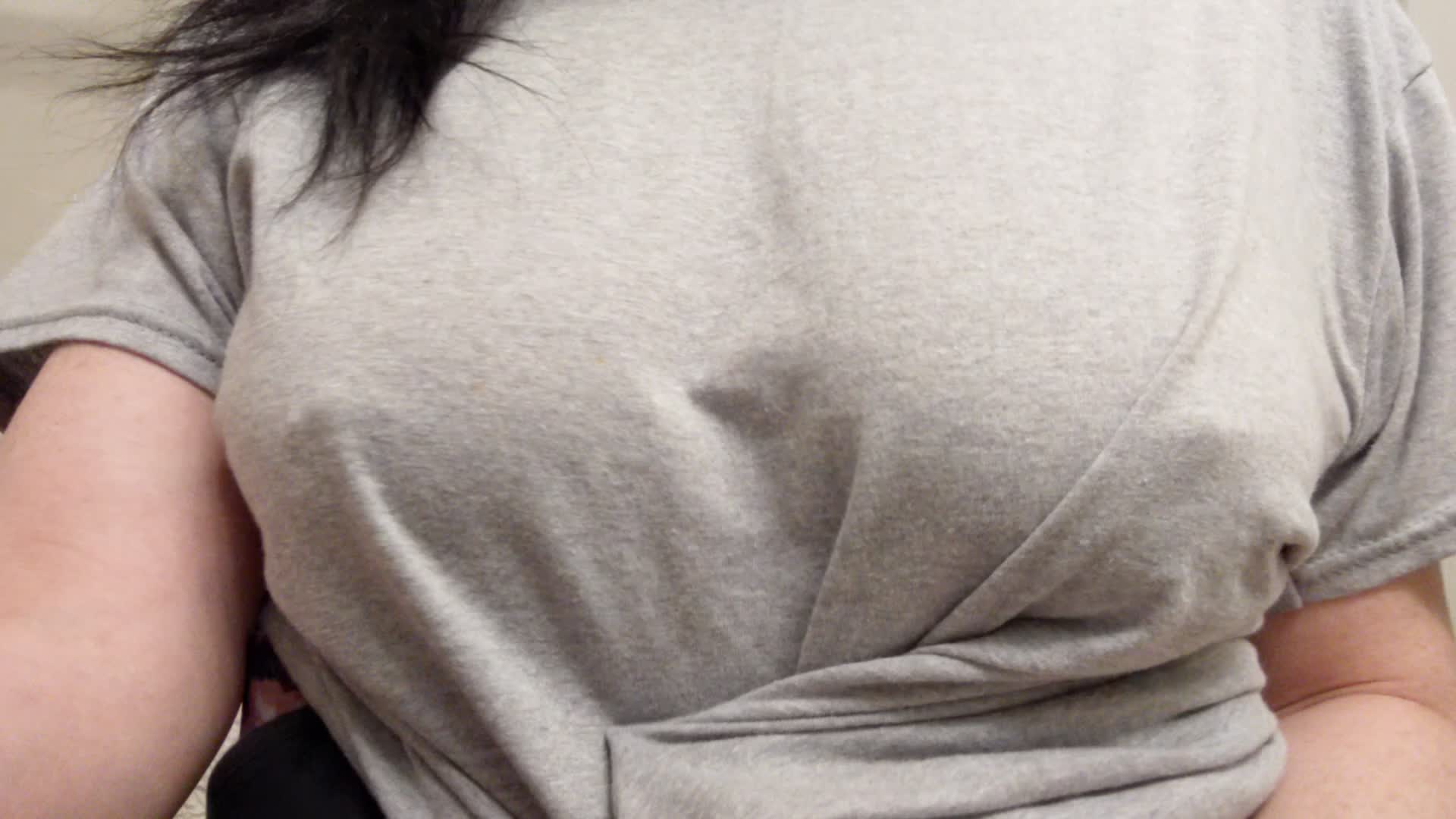 Pinching nips at work while peeking at all the Wet Wednesday posts 😘🙌