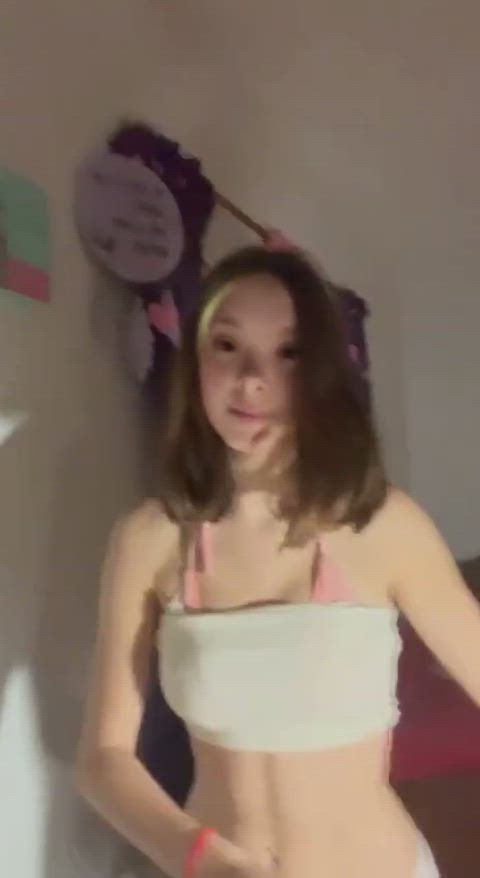 F18 need sugar daddy I am autistic but I promise to be a good babi doll dont mind my virgniti