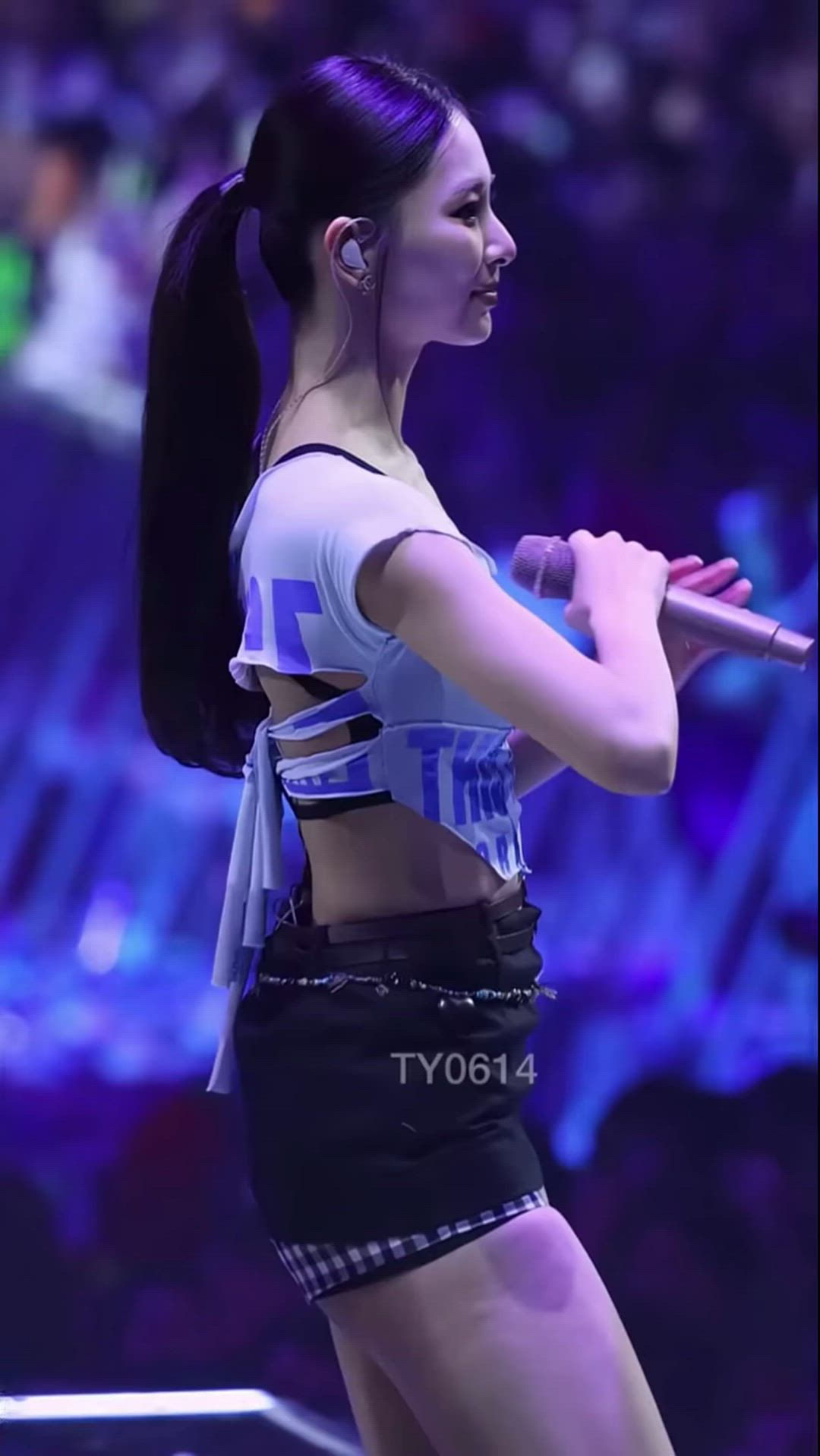 TWICE - Tzuyu