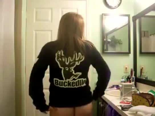 Gonewildselfies.com - girl stripping on cam