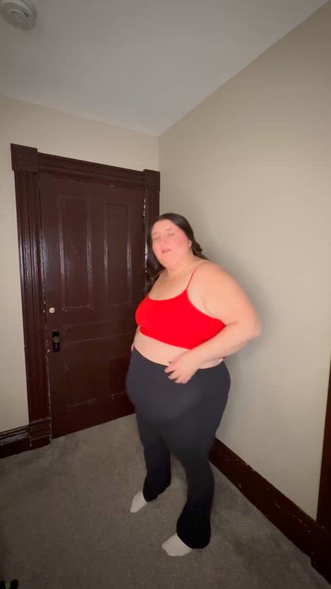 Your 300+lb date shows up in this, where are you taking her?❤️