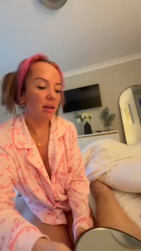 I’m such a cumslut I even love snorting cum