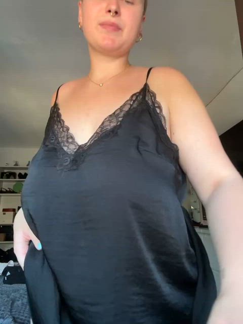 I’ll let you decide if this body’s a blessing or a distraction