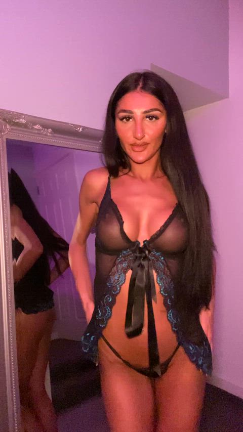 u just can't ignore if i wear lingerie noir