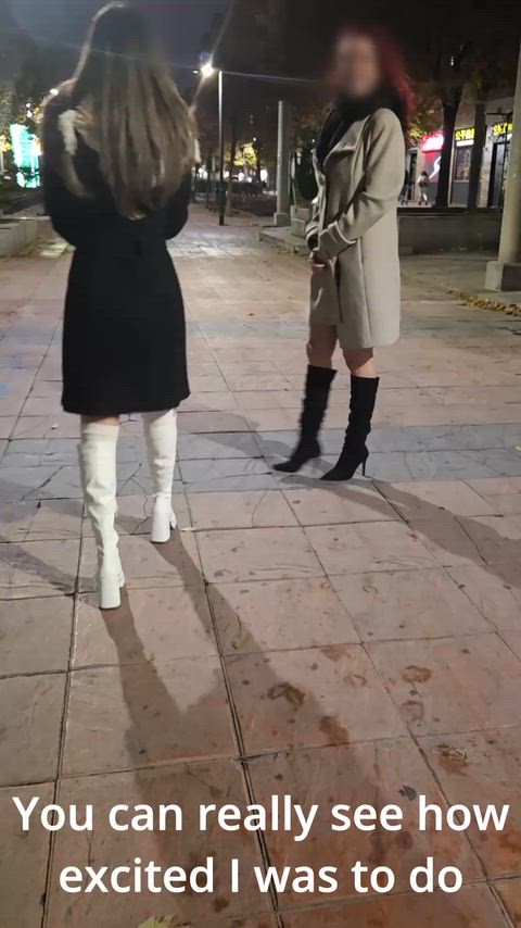 Christmas-themed exhibitionism!