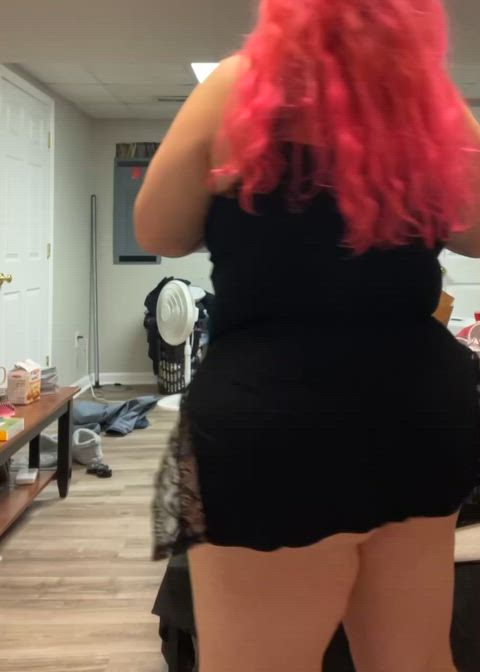 i like the way this dress fits <3