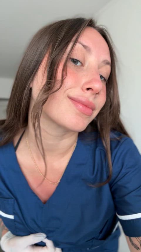 What do you call a nurse who lets her patient taste her ?