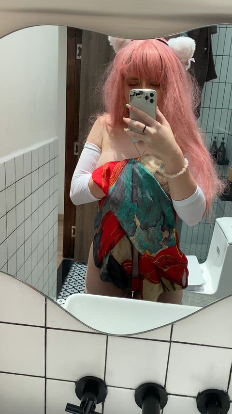 Crazy hair color girls have the best pussy, sorry I don't make the rules 🤷‍♀️