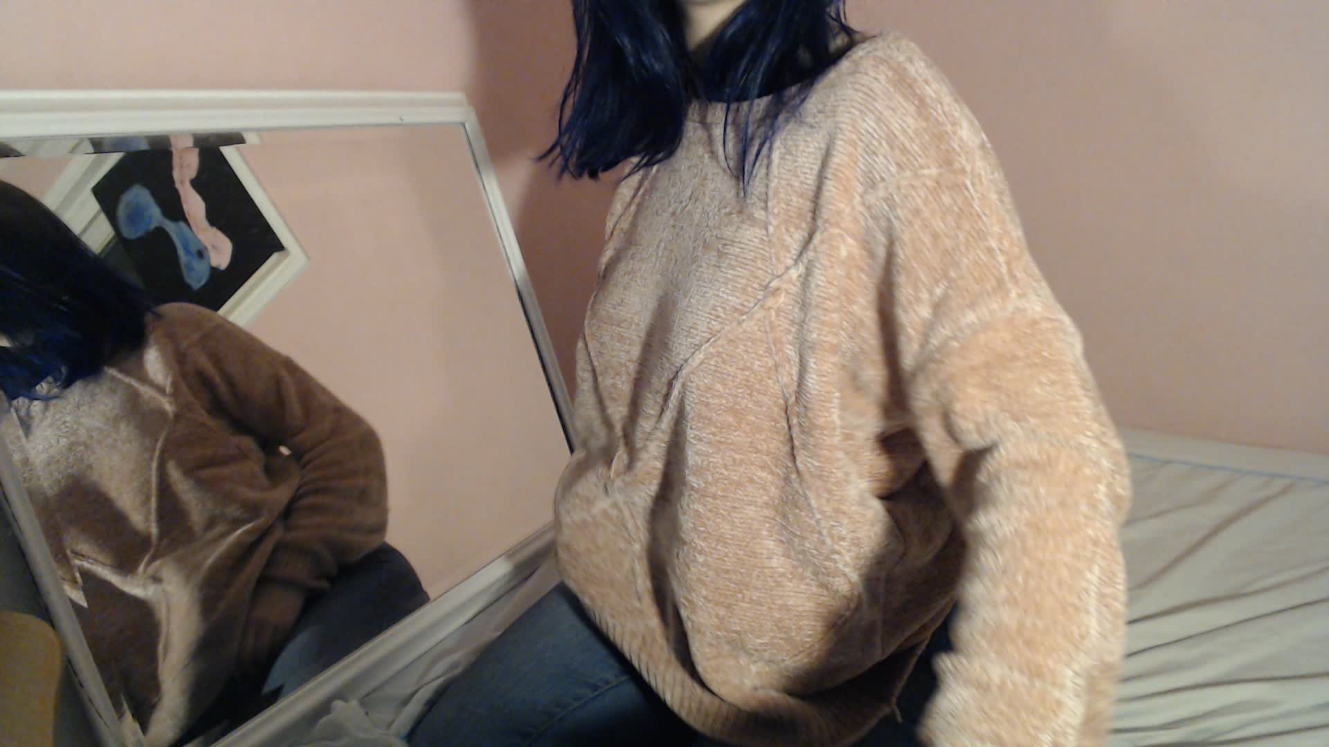 My second boob drop for y'all! eat. a mirror & my favorite sweater