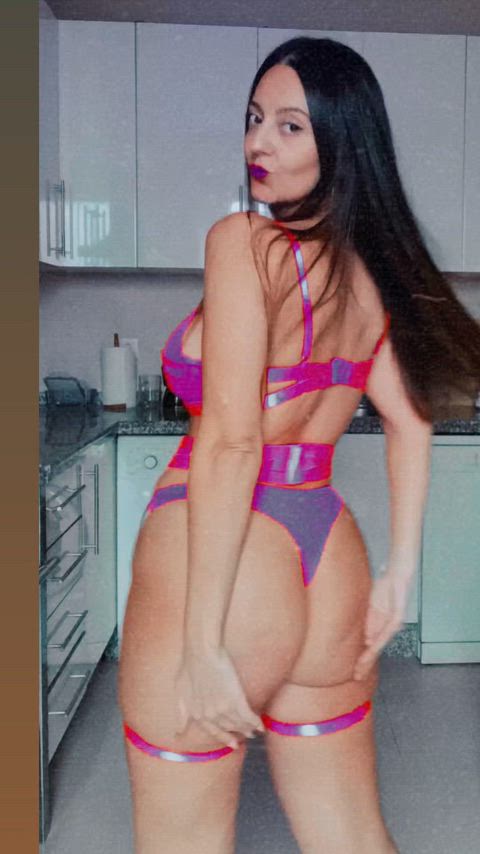 Do you guys mind some cellulite on a big ass