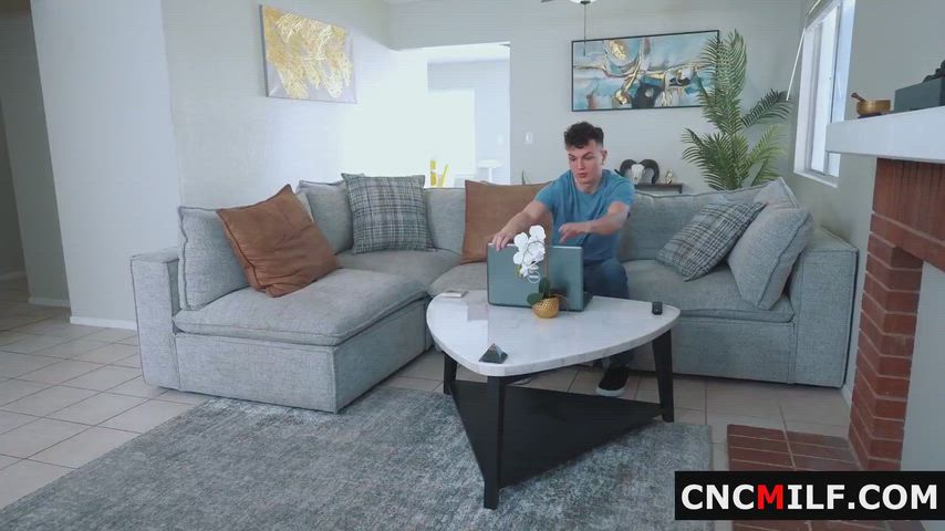 Freeuse Public Servant!