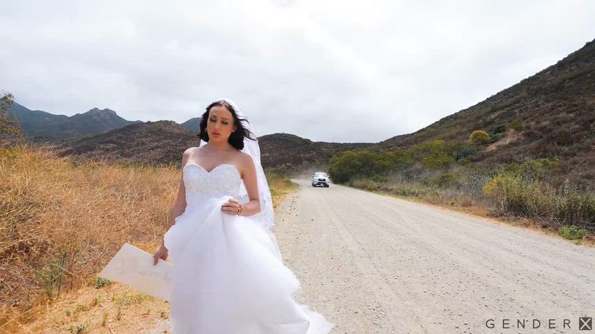 Bride escapes her wedding disaster — and finds exactly the man she wants
