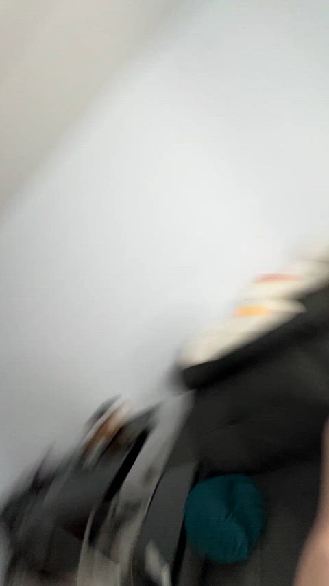 Where are your eyes wandering to