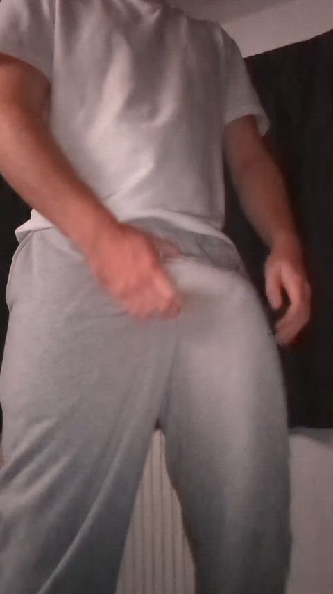grey joggers are the way