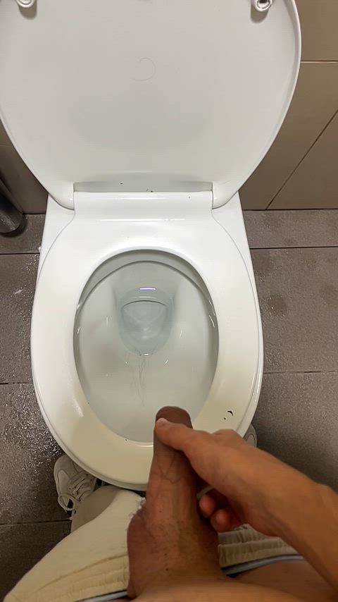 I went to the cinema and had to leave the session, I couldn't keep it anymore.(22M🇪🇸)