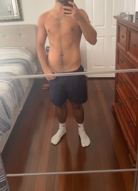 22 M4F wanting to rail a MILF in Bris