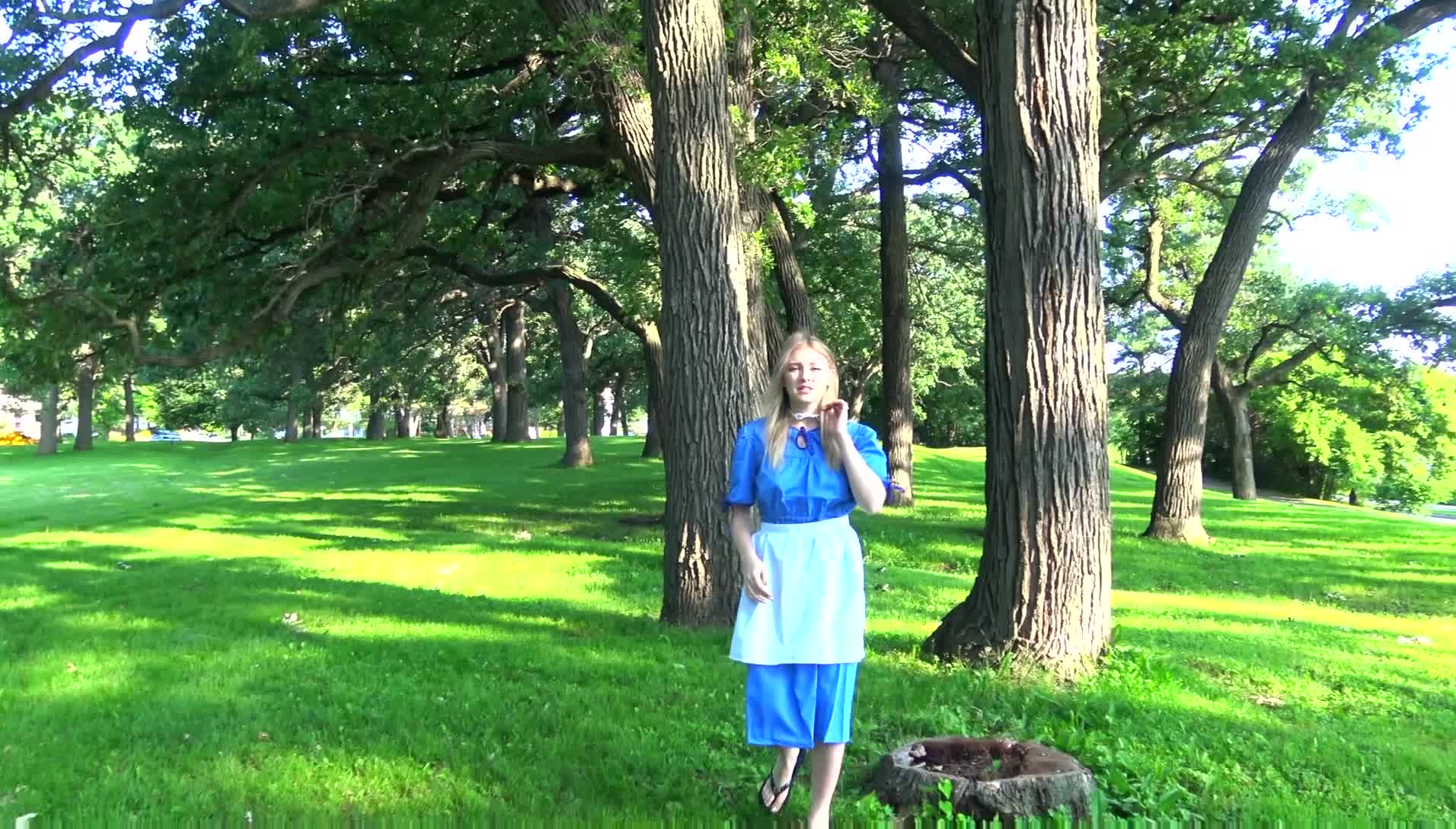 Melody Marks - Lost Amish Teen Finds Hard Cock In The Big City w/Sound!