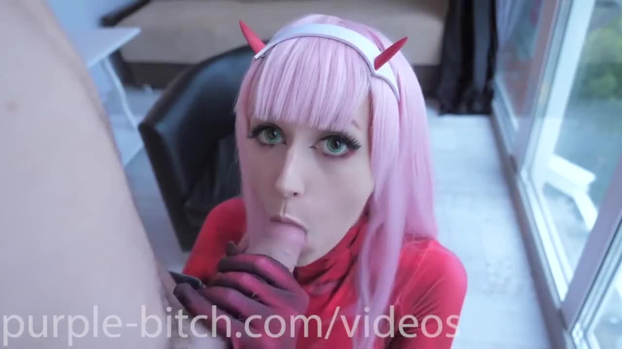 Zero Two Cosplayer Sucks Cock