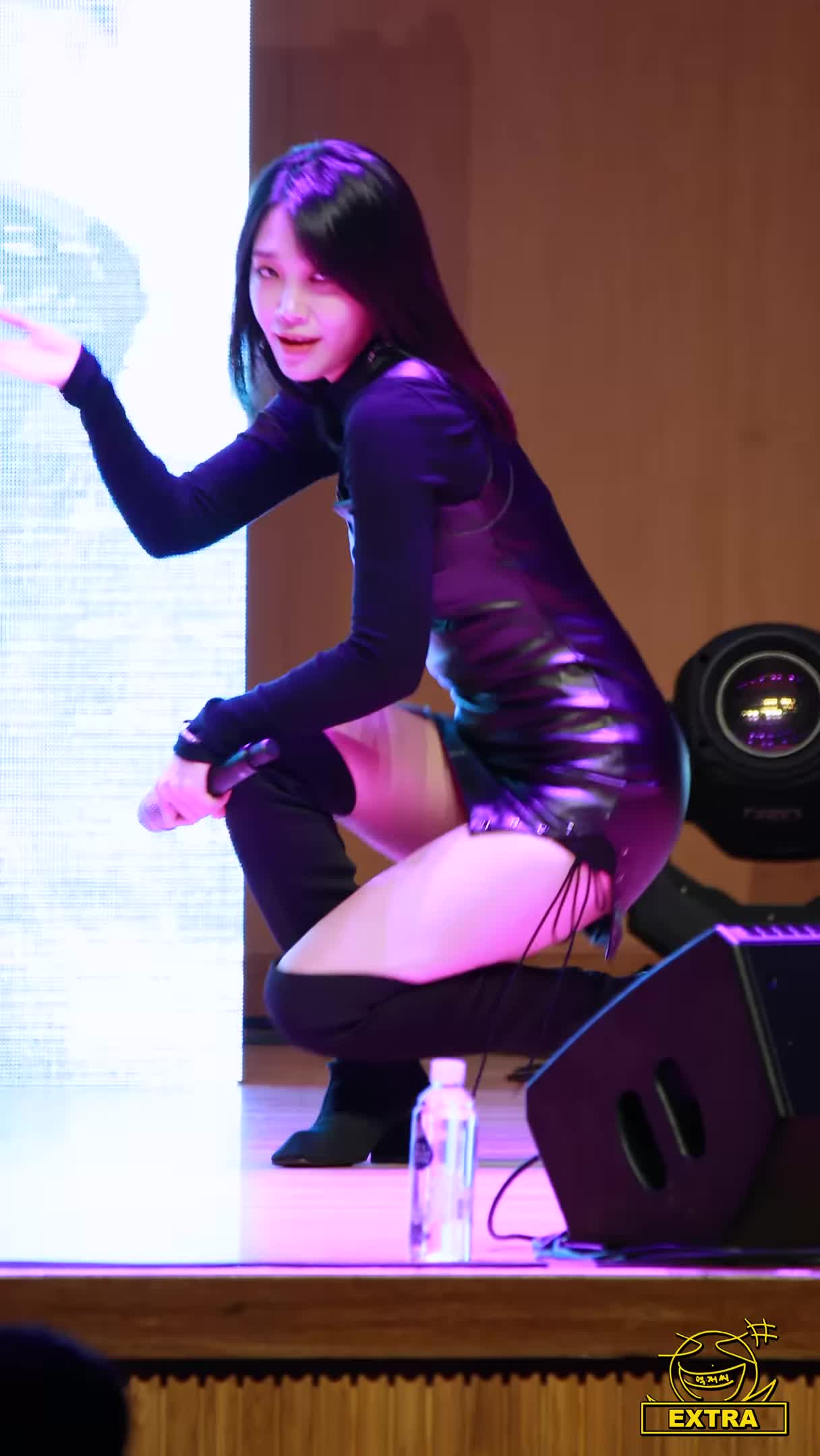 EUNJI - That booty.