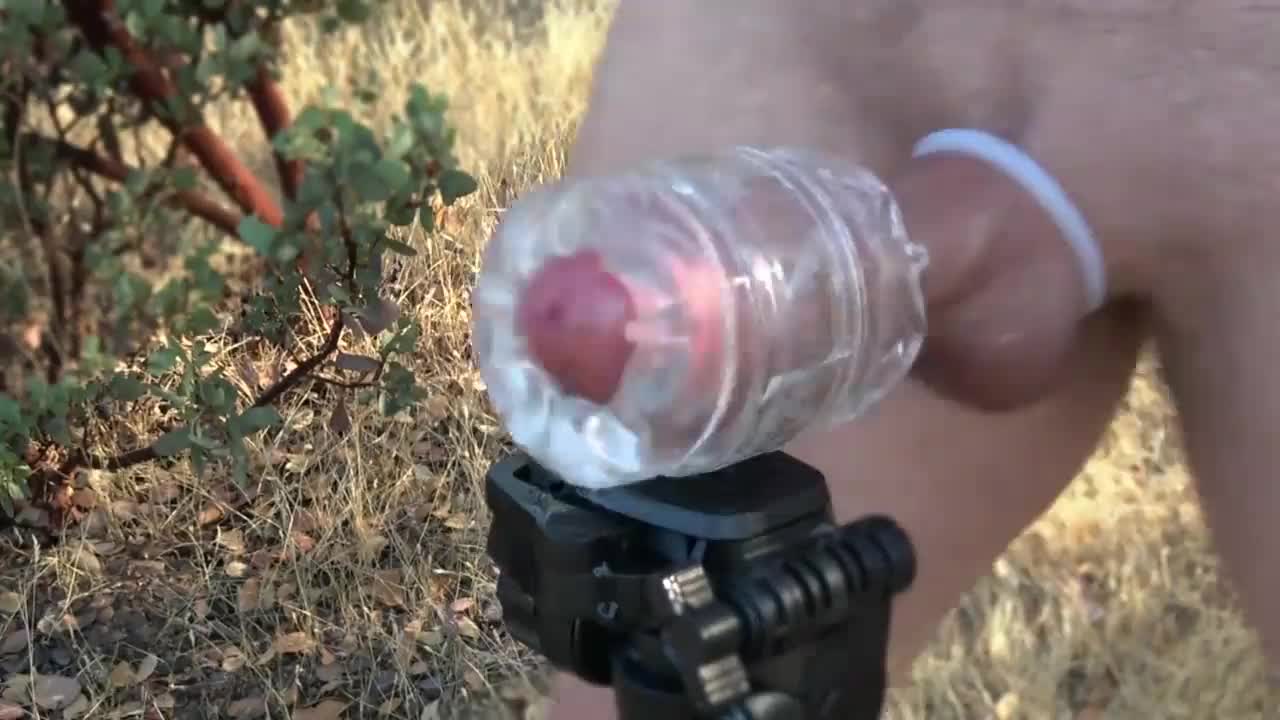 I love cumming outdoors