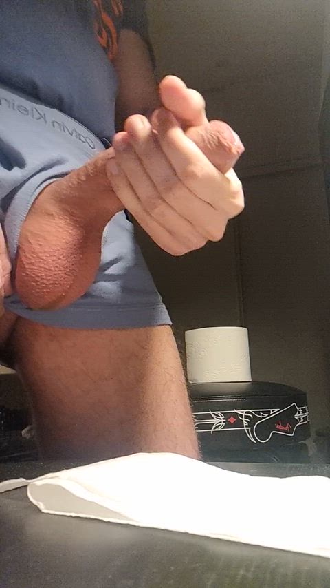 Makes sense that fat cocks shoot fat loads