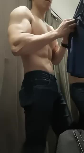 Trying on this new shirt