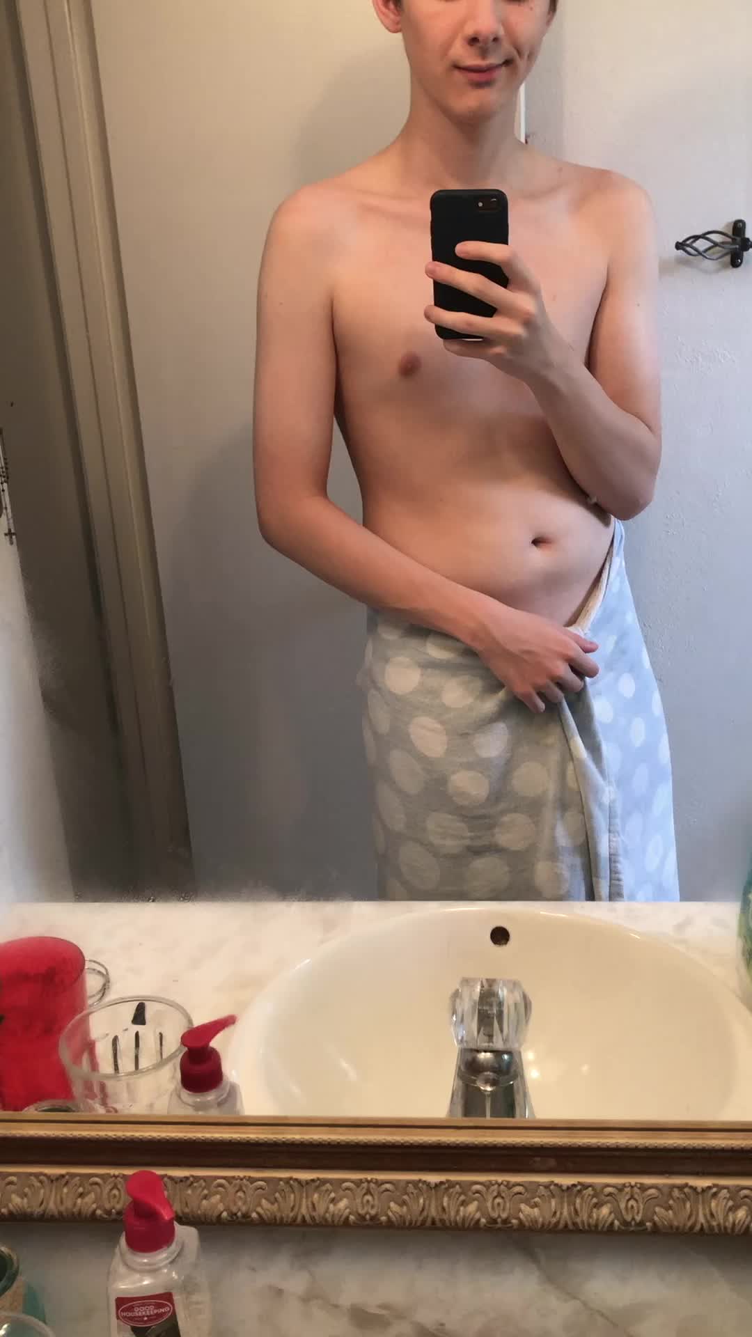 Oh hey my towel fell