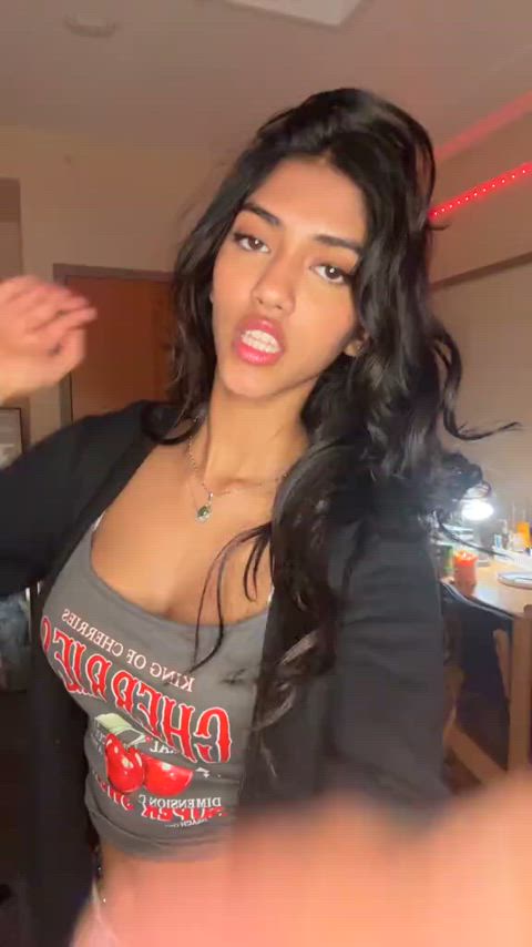 Brown girls>>