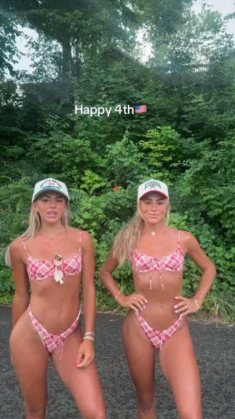 Hanna Cavinder and Haley Cavinder [gif]