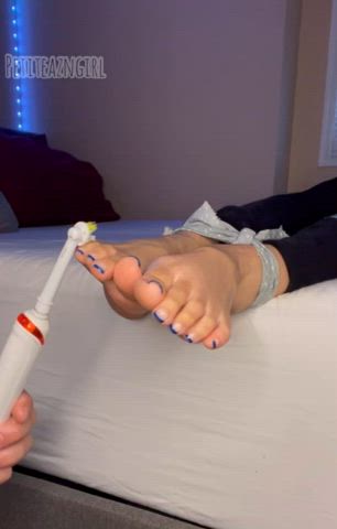 The electric toothbrush is something else 😮‍💨