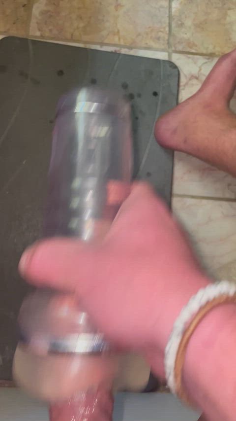 I need help w this leak