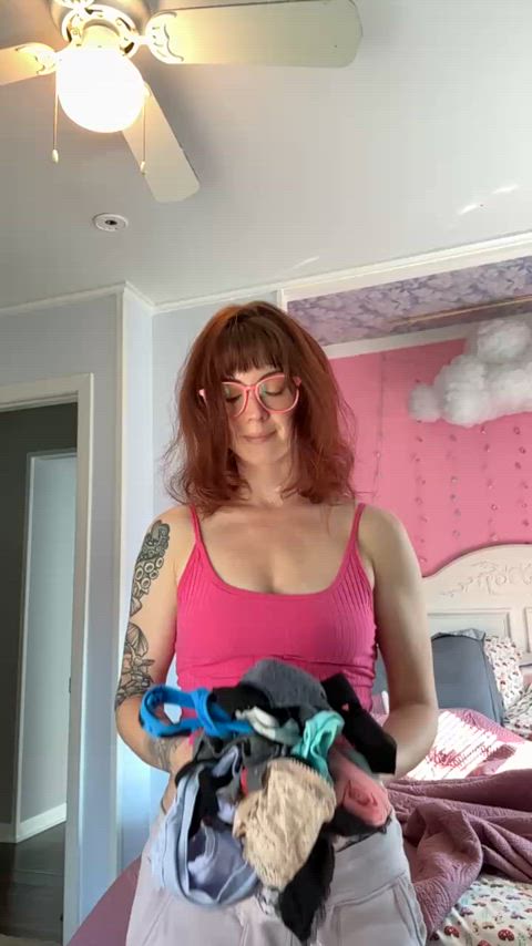 I’m selling panties again!