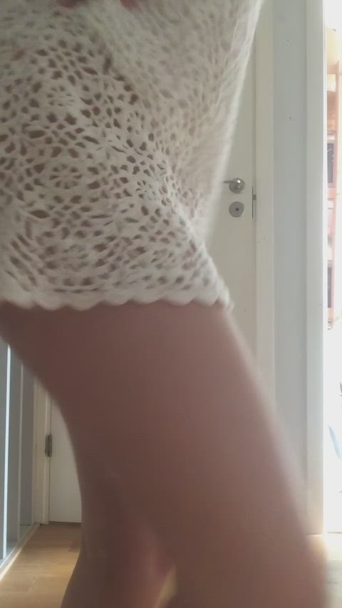Can the ass of a college girl seduce you?