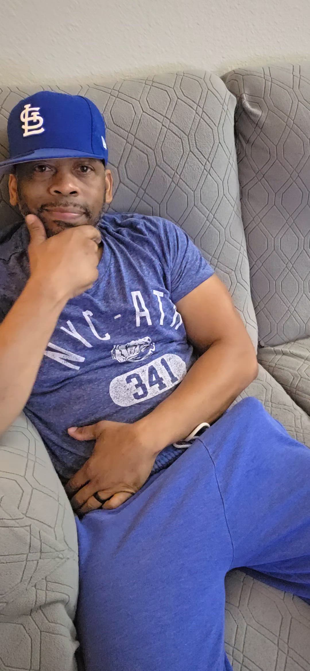 (M) Wanna ride me and see who cums first?