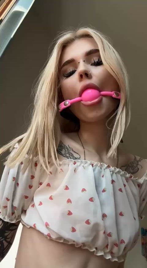 Can I become your fuckbuddy?