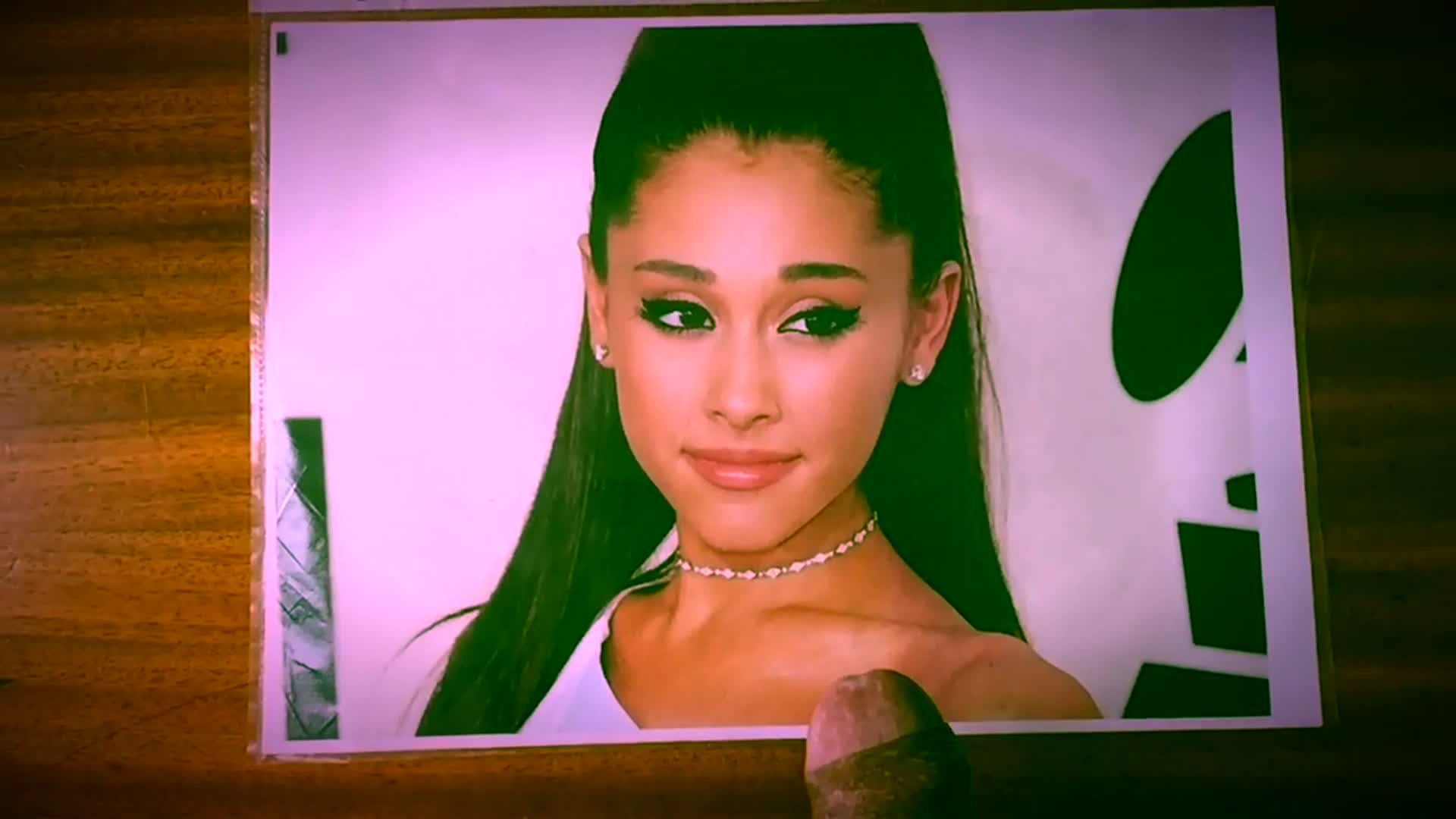 Ariana Grande - Slow Motion