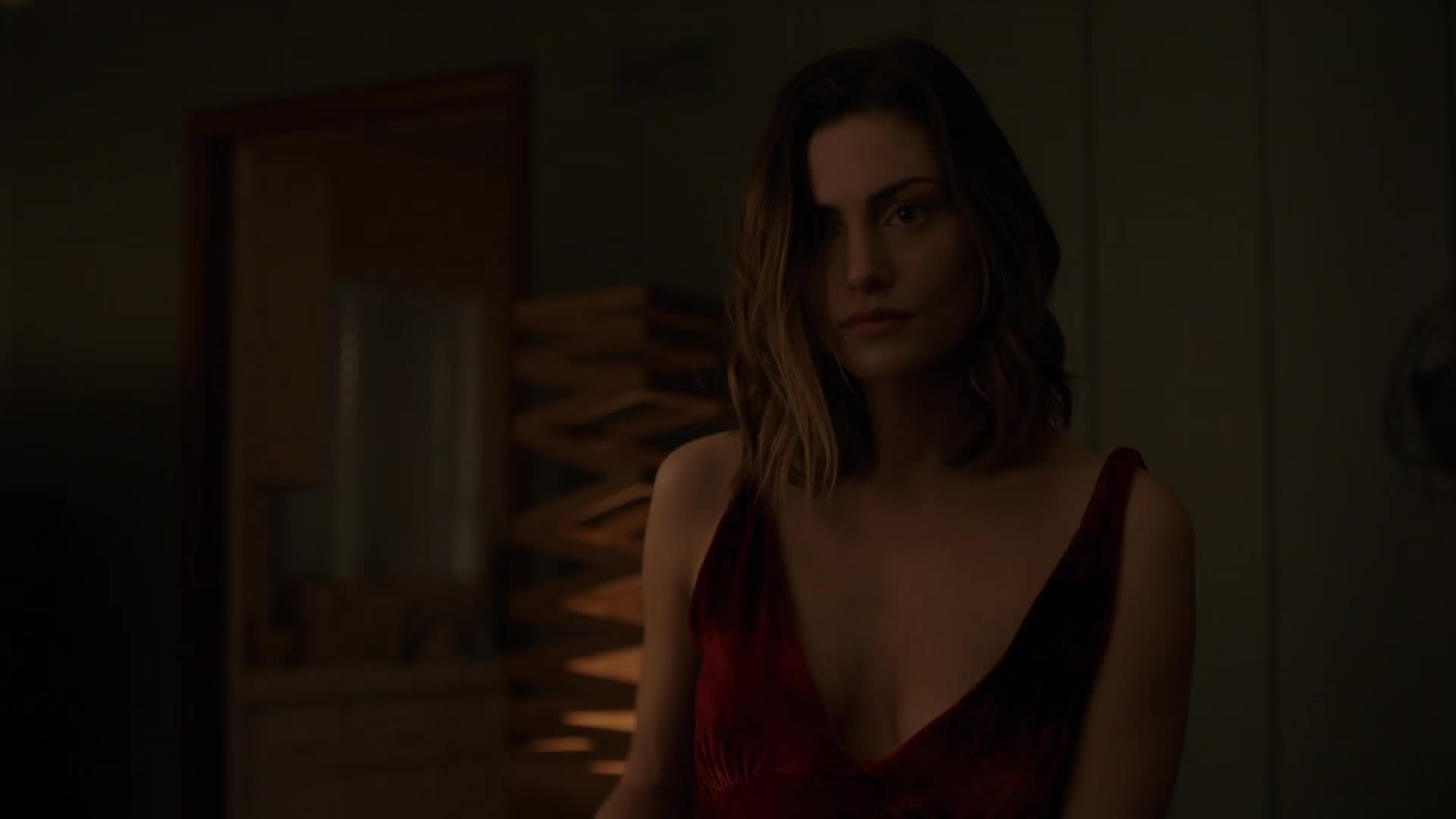 Phoebe Tonkin in 