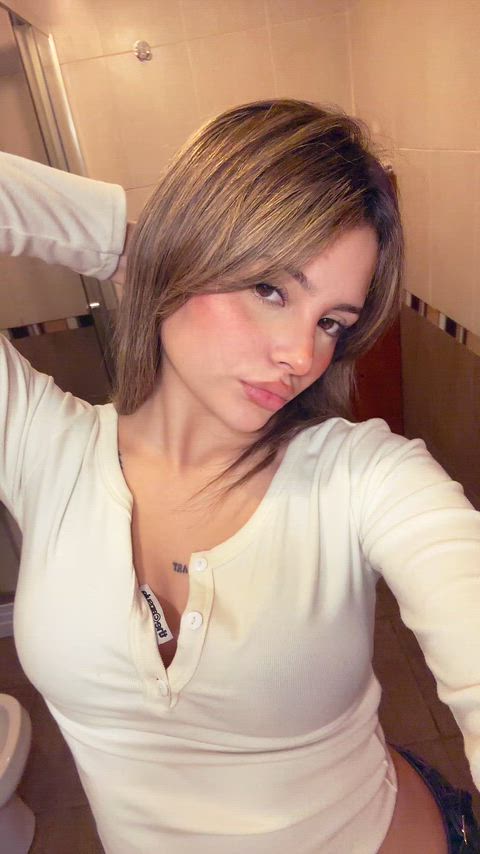 I want someone who's willing to play with me every night  F18