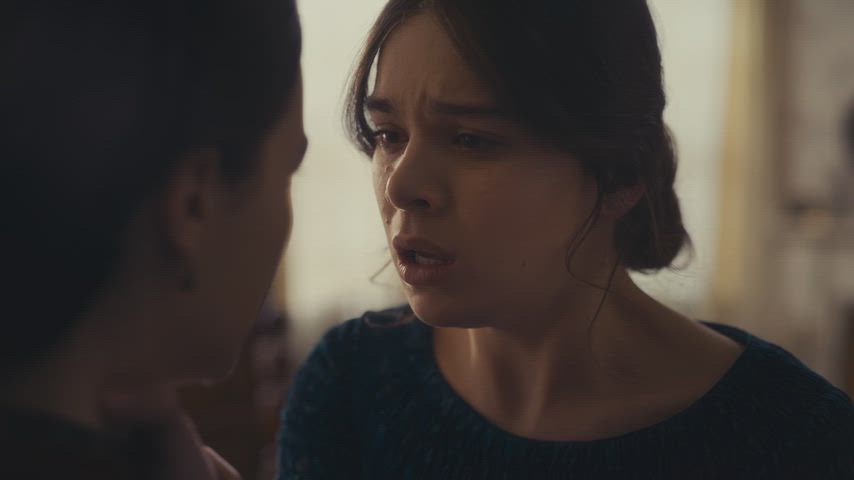 Hailee Steinfeld and Ella Hunt