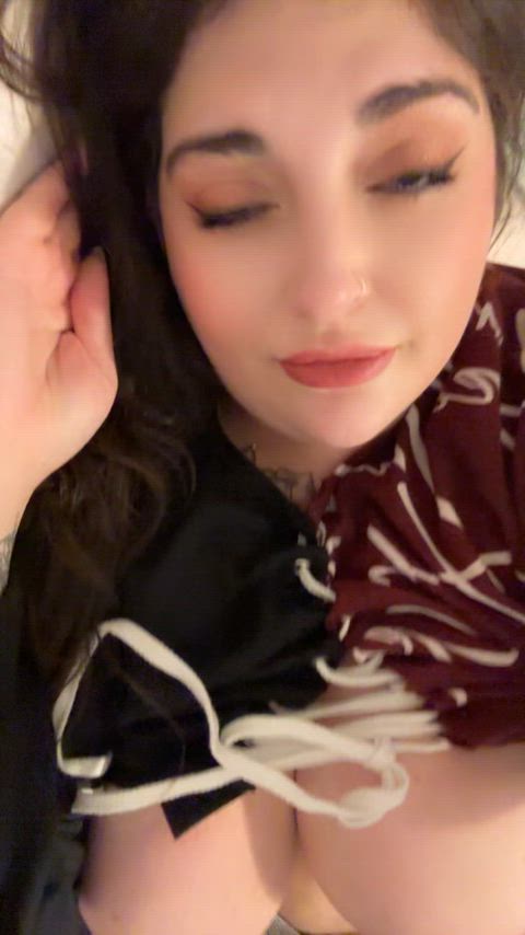 Chubby torta who loves cream pies; fuck me and buy me tacos after papi