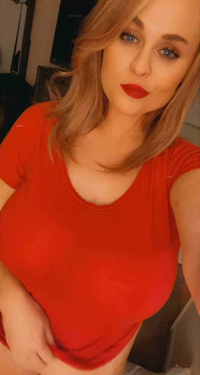 36DDD titty drop 😋 {oc}