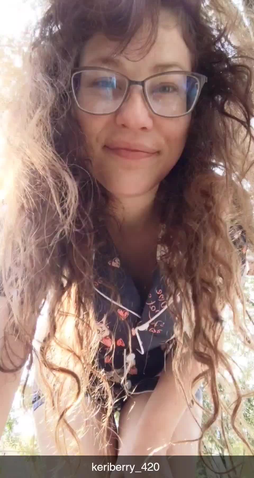 Good morning! I love cats, do you love pussy? 39