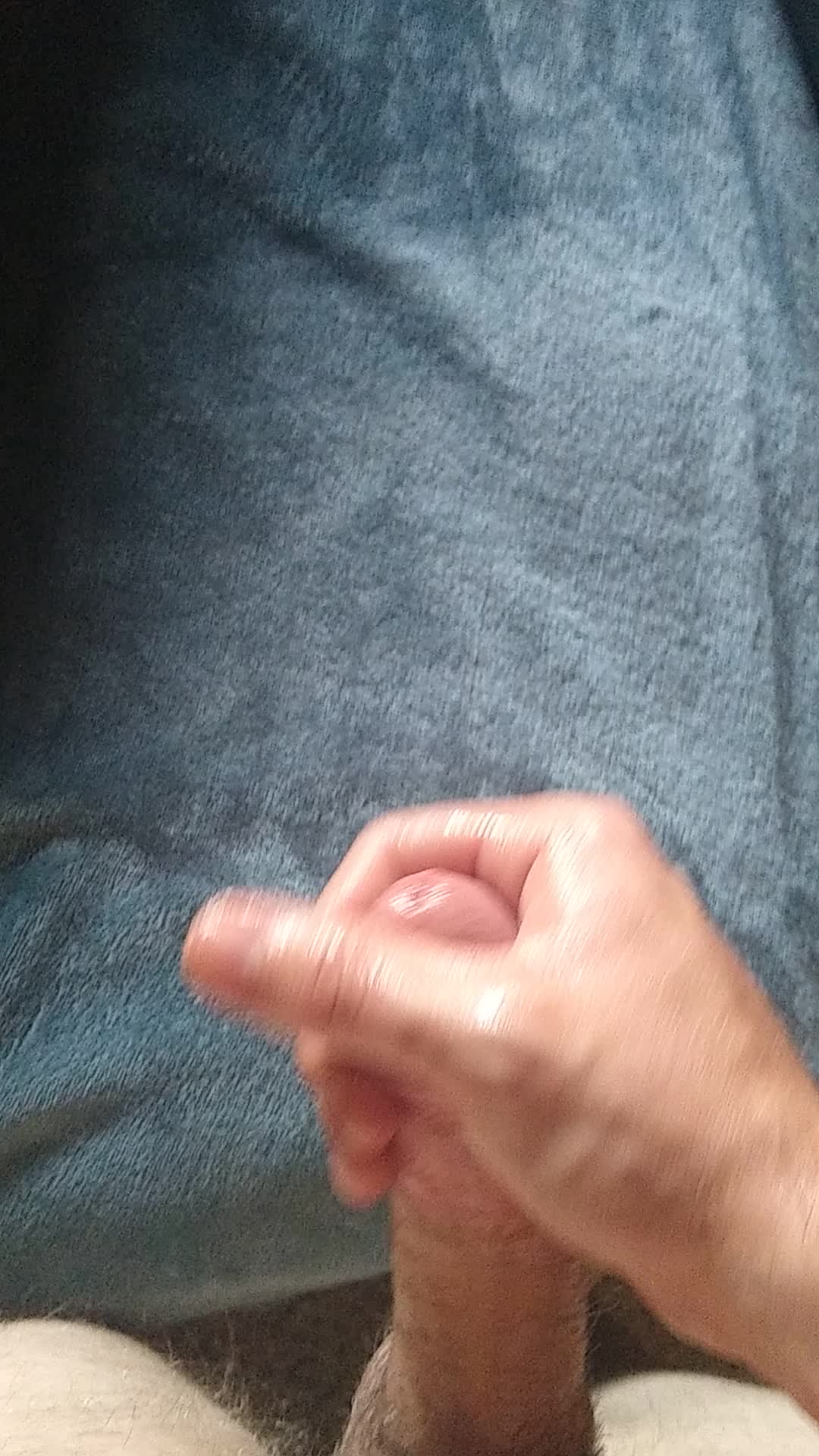 18 Y/o Cums Thinking About Getting Pounded