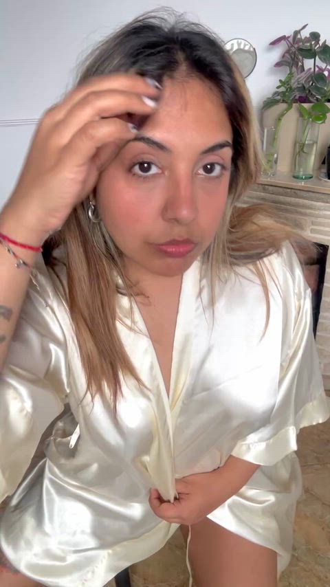 You should praise me like a goddess on her altar