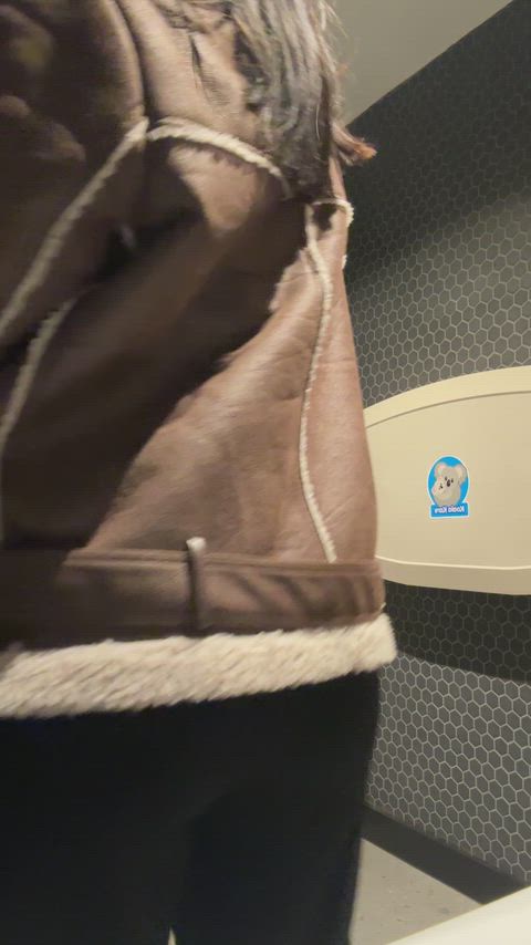 would you accept nudes from me even if you are married